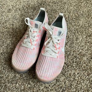 Women’s Nike VaporMax size 9